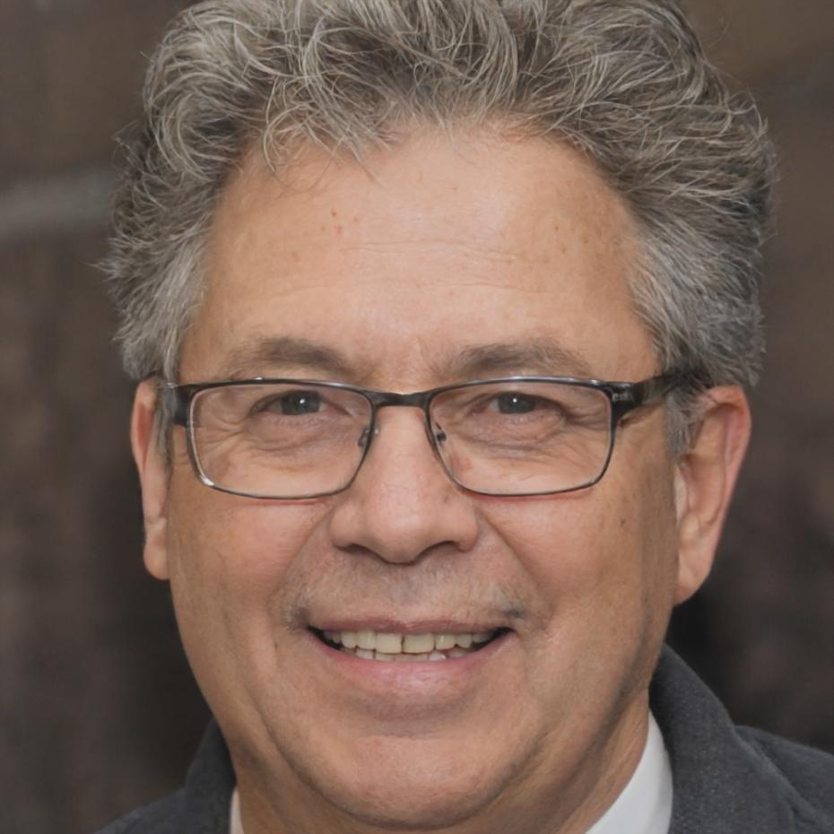 Kieran Walsh, Lead Financial Educator